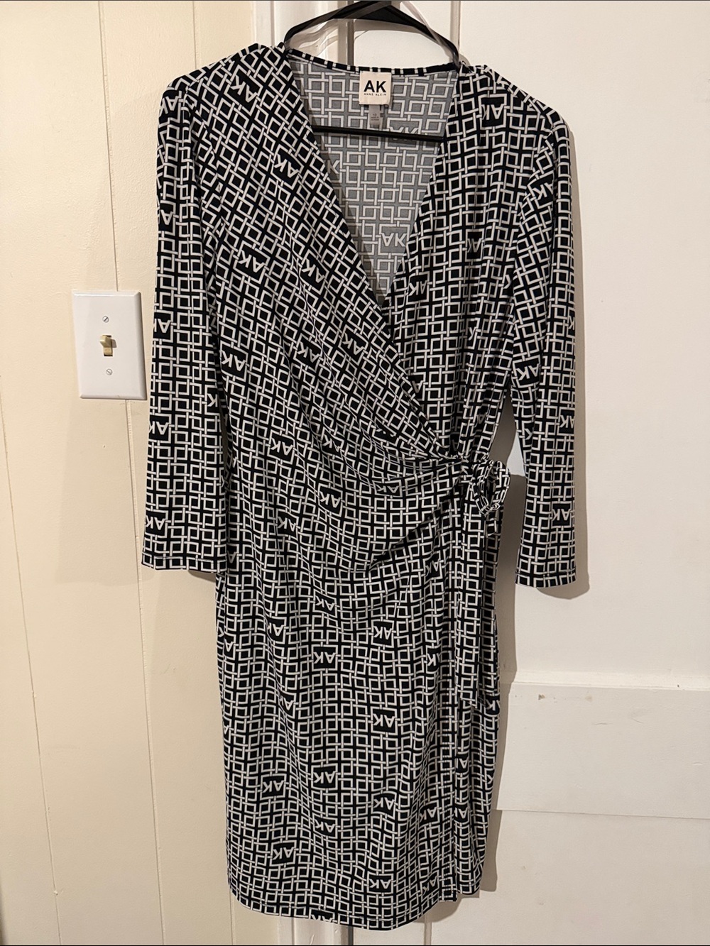 Anne Klein Black and White Geometric Faux-Wrap Dress